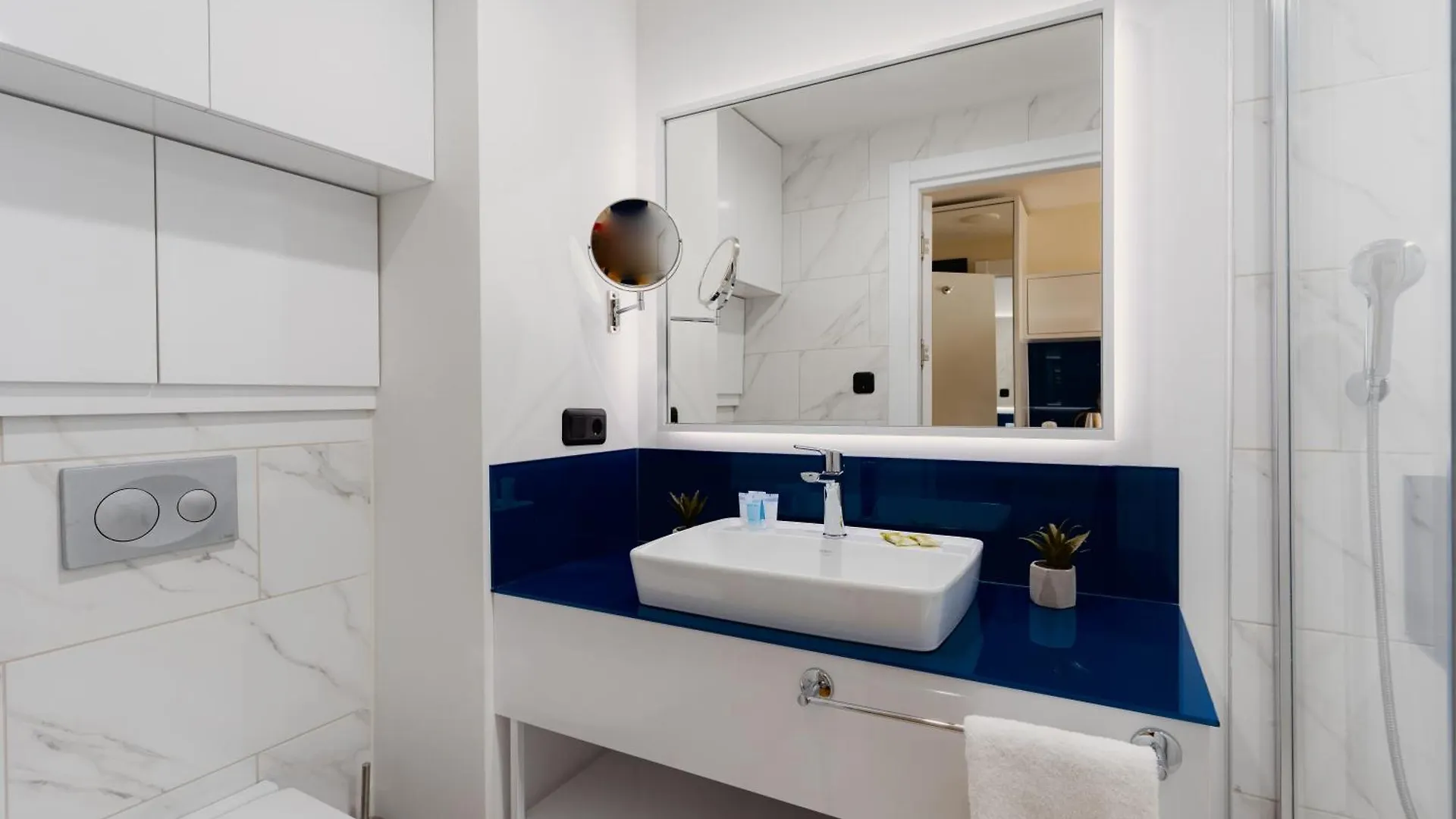 Eleven Way Host Apartman Batumi