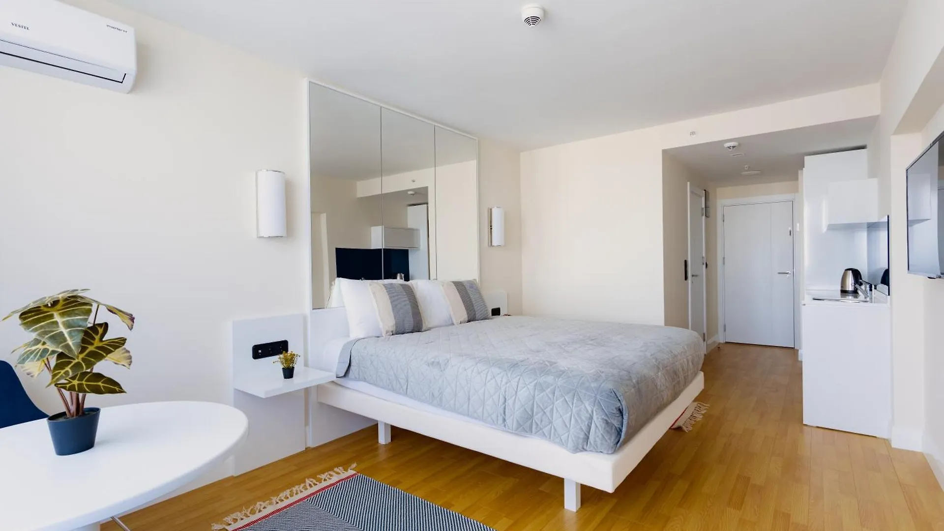 Eleven Way Host Apartman Batumi 0*,  Grúzia